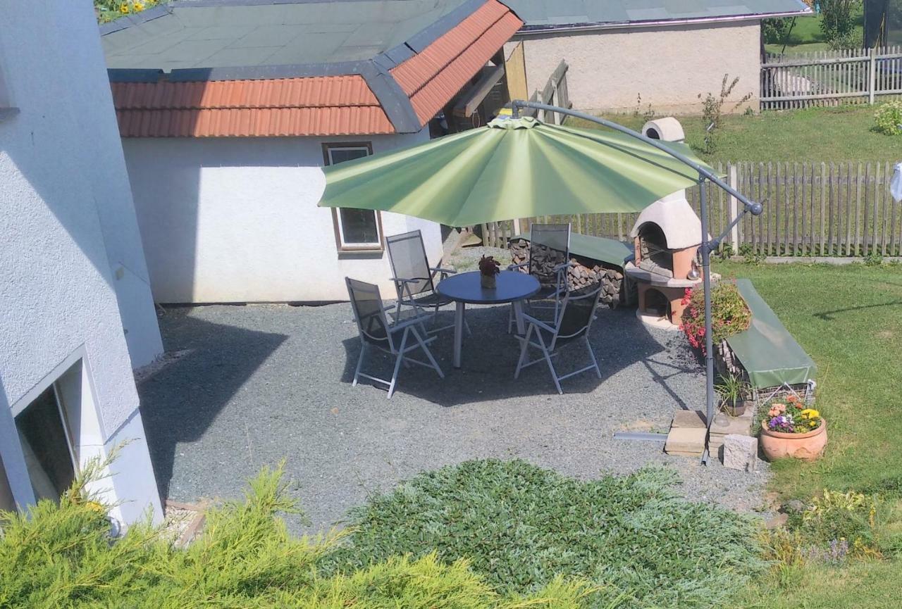 Ferienwohnung Und Pension Guertler Mohlsdorf Esterno foto